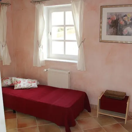 Alpha بيت للعطل